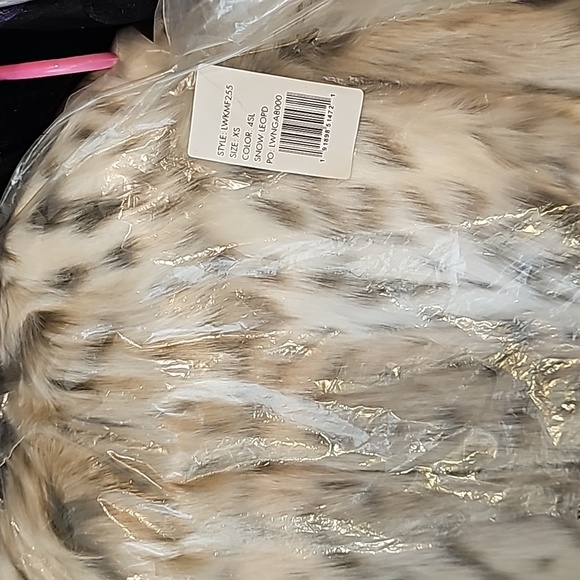 Karl Lagerfeld Snow Leopard Coat - Picture 5 of 7